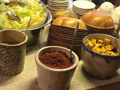 Melanies Family Restaurant