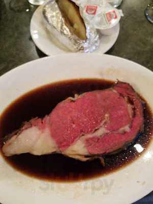 The Green Lantern Steakhouse And Lounge