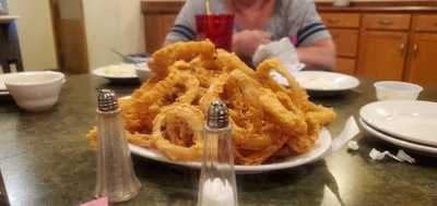 The Green Lantern Steakhouse And Lounge