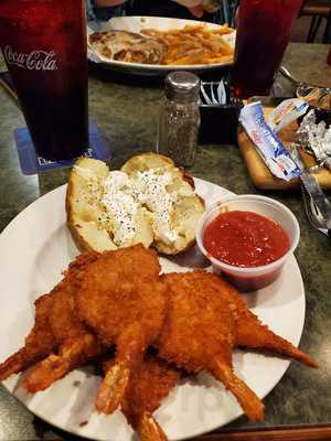 The Green Lantern Steakhouse And Lounge