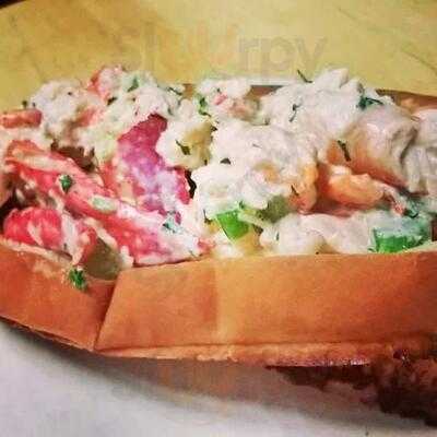 Quabbin Woods Restaurant