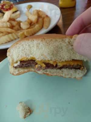 Little Town & Country Restaurant