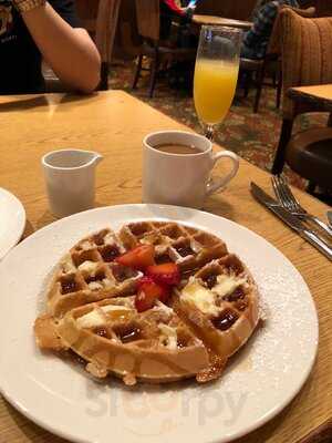 Stillwaters Restaurant At Stonewall Resort