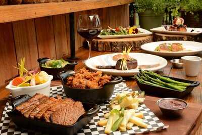 Lightburn's Restaurant At The Stonewall Resort