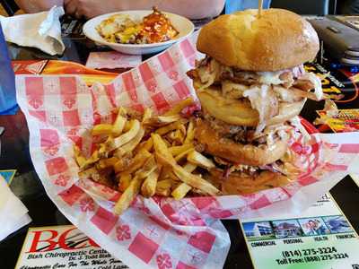 Tuff's Smokin' Grill