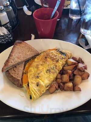 Nottingham Inn Kitchen & Creamery