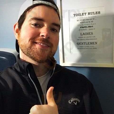 Rookies Sports Bar And Grill