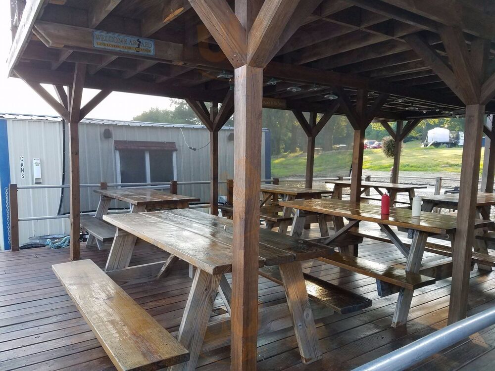 E-town River Restaurant