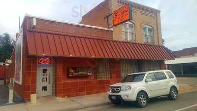 Svilar's Bar & Dining Room