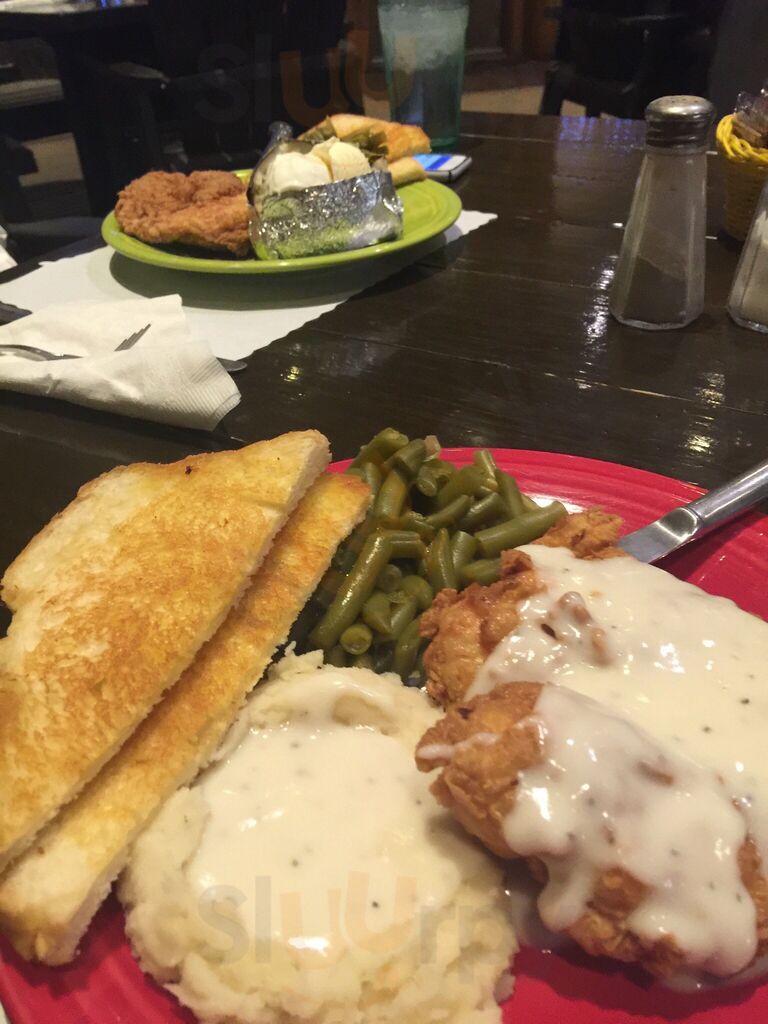 Cow Creek Pecan Company Cafe