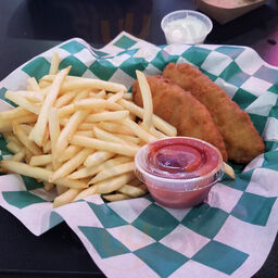 Shoreline Bar & Grill