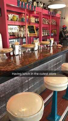 Laura Lee's Double L Country Store