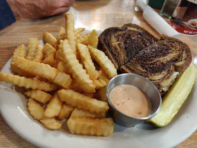 Dutzow Deli