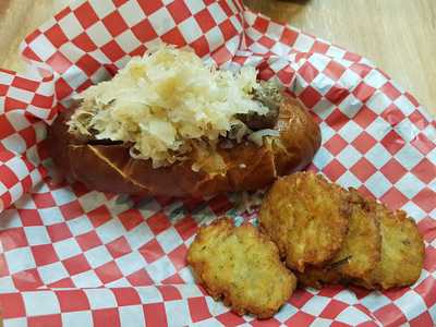 Dutzow Deli