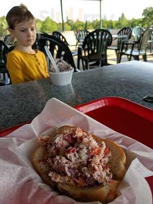 Mace's American Snackbar & Grill