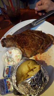 Coupe's Bar & Grill