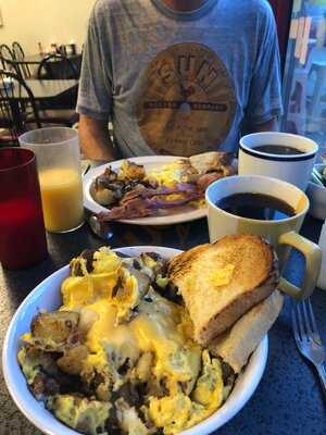 Chev & Rachel's Family Diner