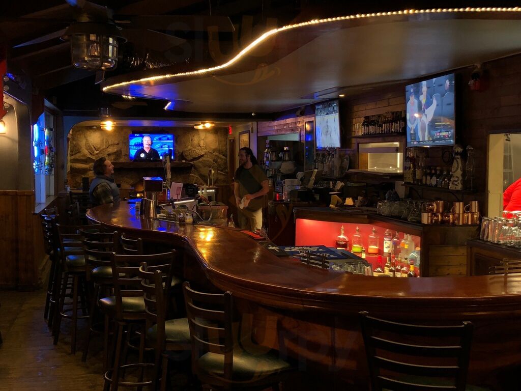 Blue Lake Tavern