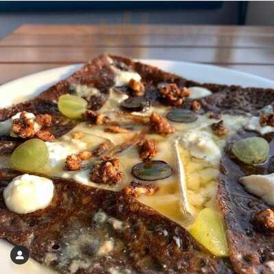 La Table De Sophie And Le Bar De Simon