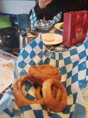 Hazel, Ravines & Downtown Kitchen