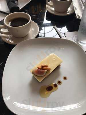 Escape Restaurant And Bar