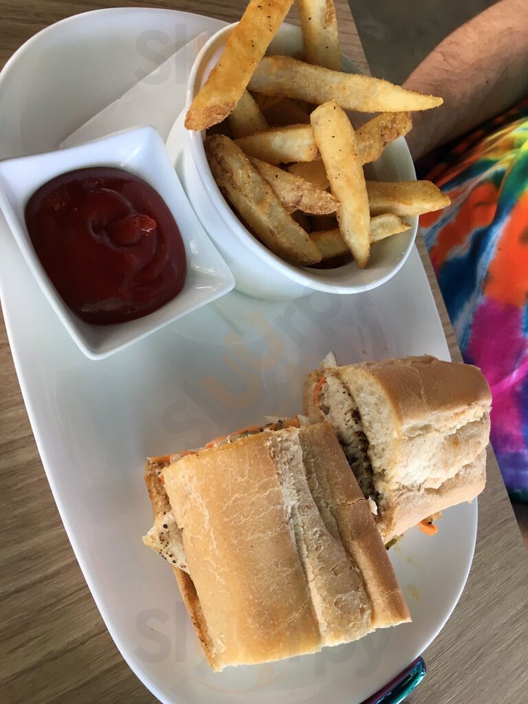 The Keys Grill & Piano Bar