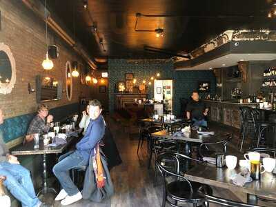 Uvae Kitchen & Wine Bar