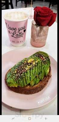 Cafe Lola