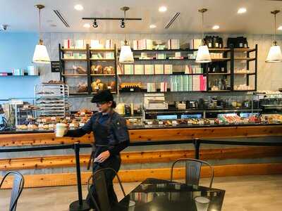 Common Bond Bistro & Bakery