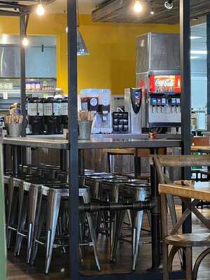 Sun & Fork - Photo 8