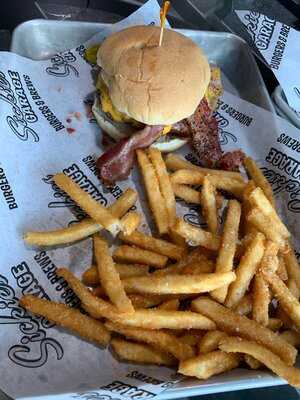 Sickies Garage Burgers & Brews