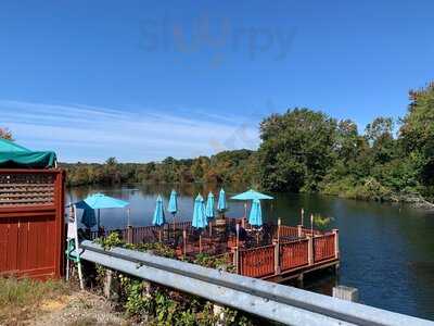 Emma’s Pizza Pasta And Bar