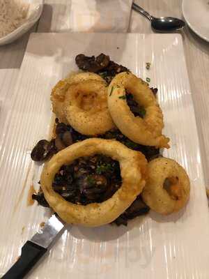 Moani Island Bistro & Bar