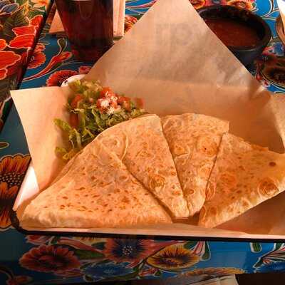 Santos Guisados Tacos & Beer