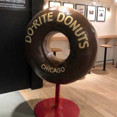 Do-rite Donuts & Chicken- Willis Tower