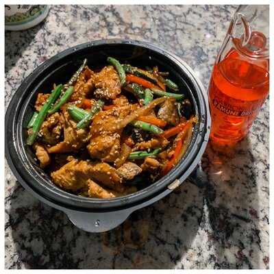 Bento Asian Kitchen + Sushi