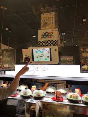 Kura Revolving Sushi