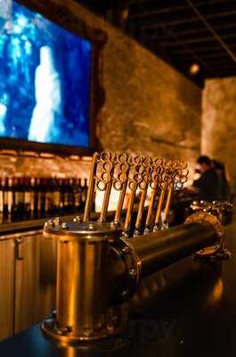 Ghostwriter Public House