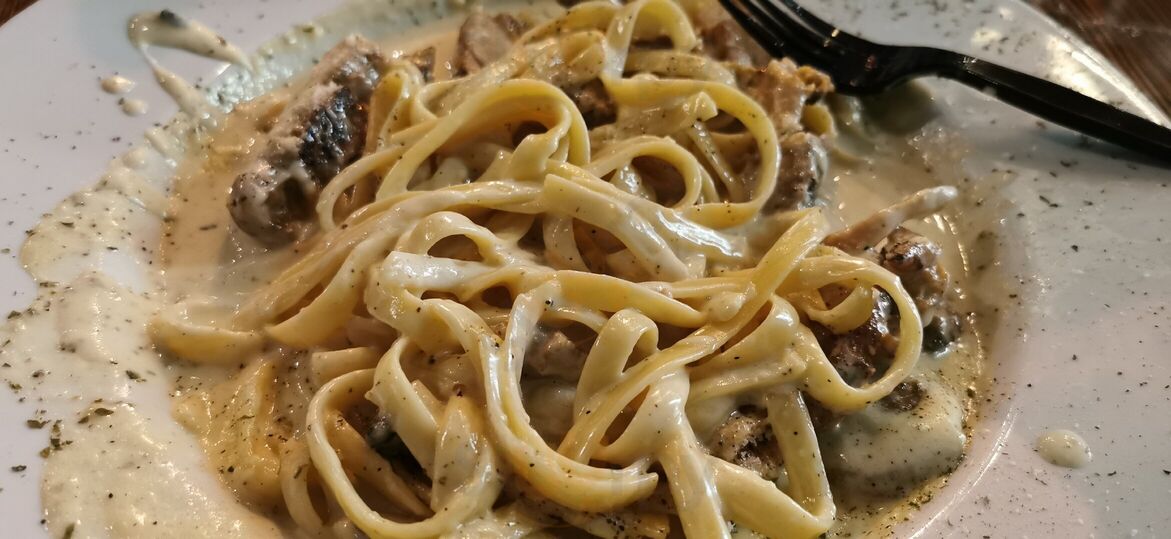 Smokey's Bistro & Bar