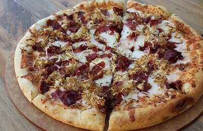 Mackenzie River Pizza, Grill & Pub