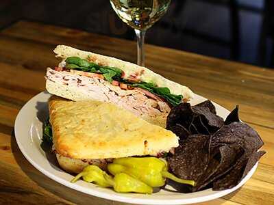 Mackenzie River Pizza, Grill & Pub