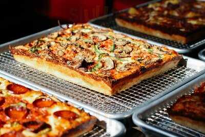 Emmy Squared Pizza - Upper East Side