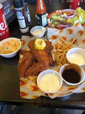 Joella's Hot Chicken - Mason