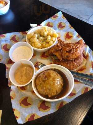 Joella's Hot Chicken - Mason