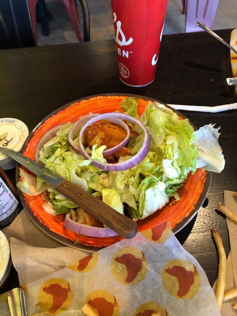 Joella's Hot Chicken - Mason