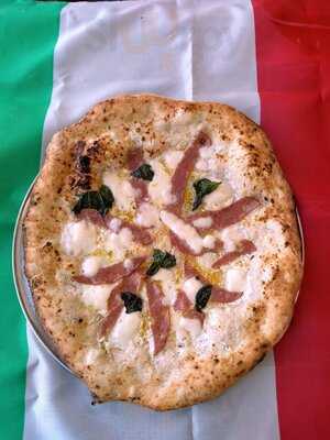 Gusto Napoletano Italian Restaurant And Pizzeria