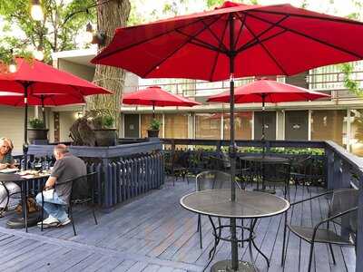 Aroma Circuit & Karma Lounge