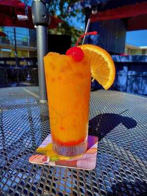 Aroma Circuit & Karma Lounge