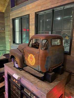 Smythe & Dove Steak Dakota Bar