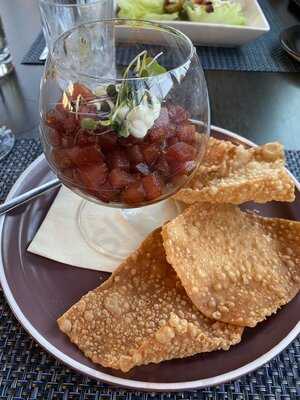 Smythe & Dove Steak Dakota Bar